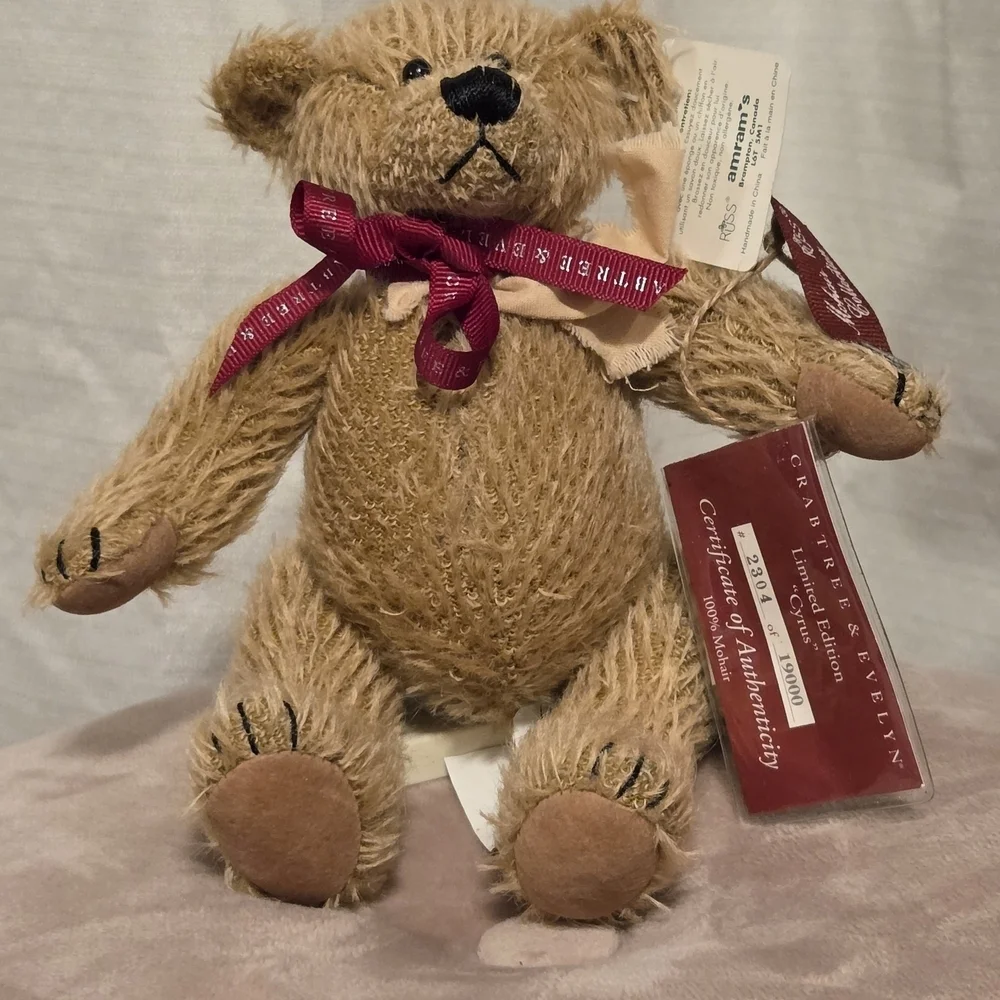 BEAR (RUSS) CRABTREE & EVELYN/MOHAIR COLLECTION/VINTAGE& LTD. ED. W/TAG